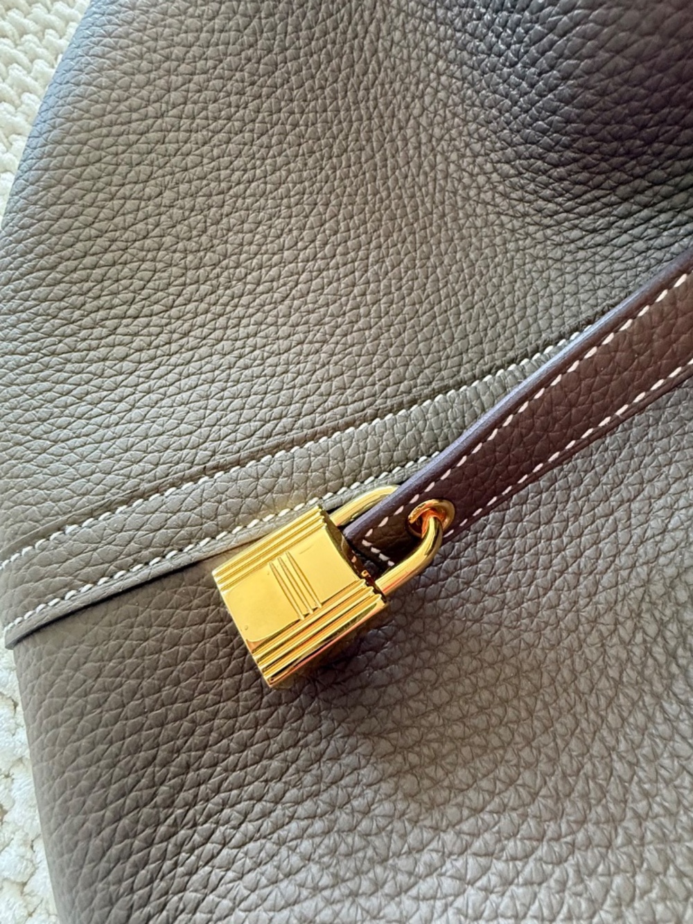 Hermes Picotin Lock 22 Clemence Calf Skin - Etoupe/GHW Hangbag - Picture 3 of 11